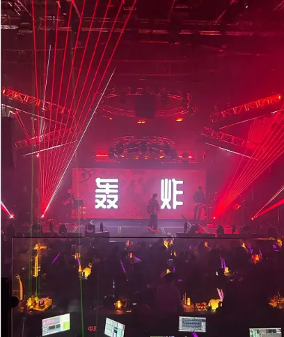 上海深秋打卡宠物友好版｜徐汇滨江宠物友好绿地，带毛孩子一起线下聚会真香还是踩坑？